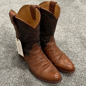 Lightly Used Tecovas “The Wade” Smooth Ostrich Roper, 9D
